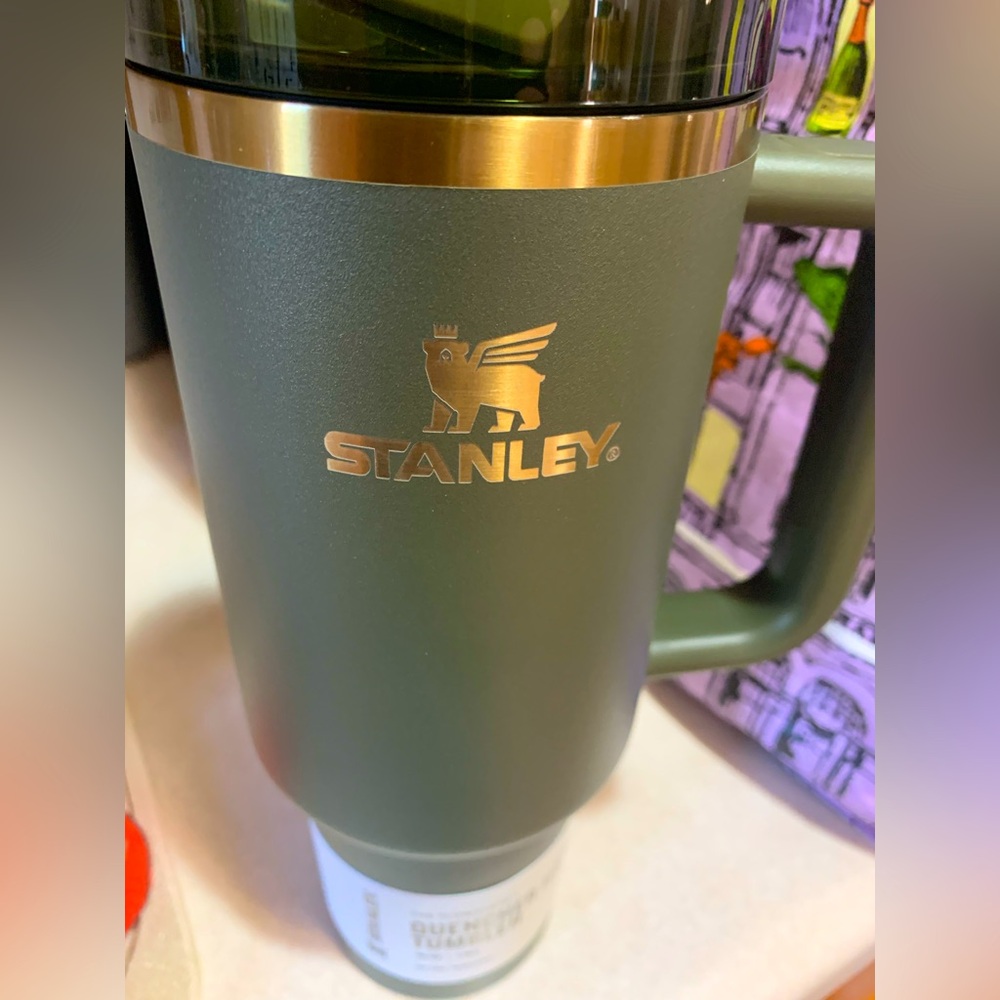 New Stanley 40oz Quencher Cypress Fall Refresh